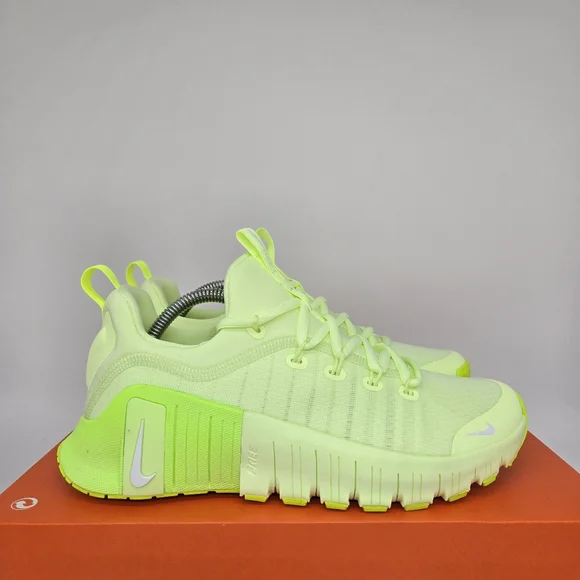 Nike Free Metcon 6 Barely Volt Glow White Women's Workout Shoes Size 9 New - Picture 3 of 8